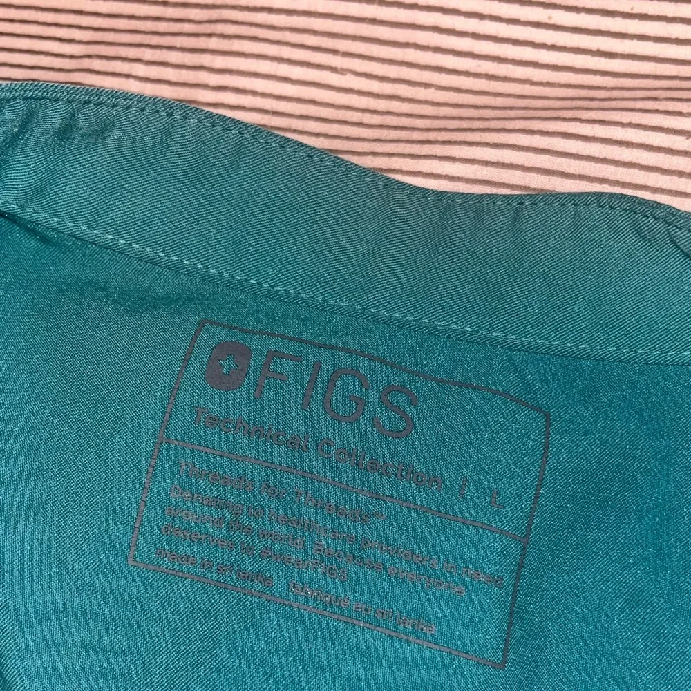 Figs CACTUS Rafaela scrub top - Picture 3 of 4